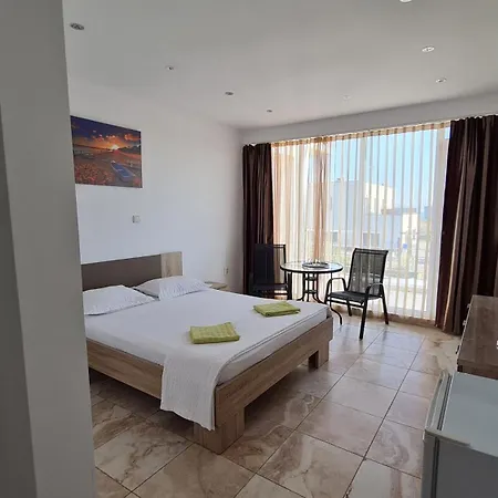 Casa Bellevue Gazde/Camere de închiriat *