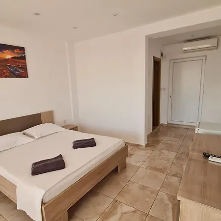 Casa Bellevue Homestay Costinesti